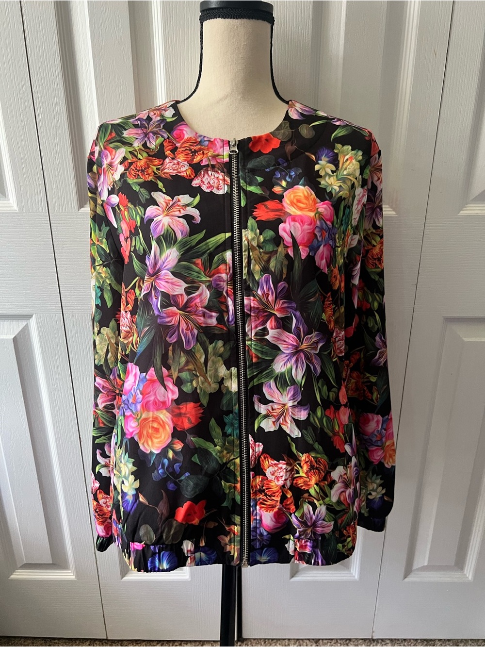 Kate & Mallory Black Floral Zip-Front Bomber Jacket Size 1X